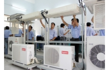 THỊ TRƯỜNG CƠ ĐIỆN LẠNH: CUỘC ĐUA THỐNG TRỊ CỦA CÁC ÔNG LỚN